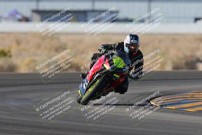 media/Dec-18-2022-SoCal Trackdays (Sun) [[8099a50955]]/Turn 4 (1pm)/